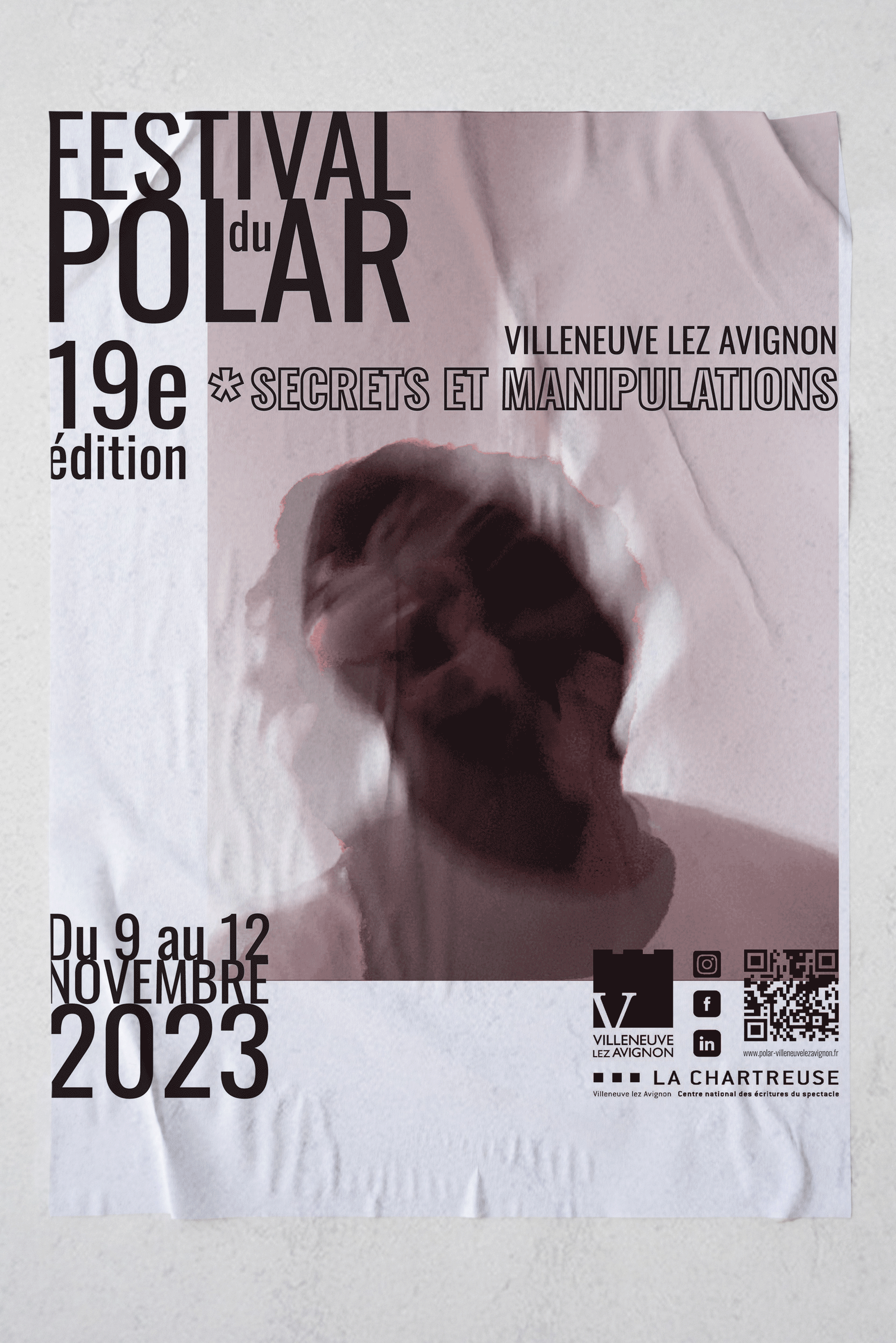 Affiche rouge finale pour le FESTIVAL DU POLAR, sur le concept MENTALEMENT FLOU, Montage photo et jeu typographique